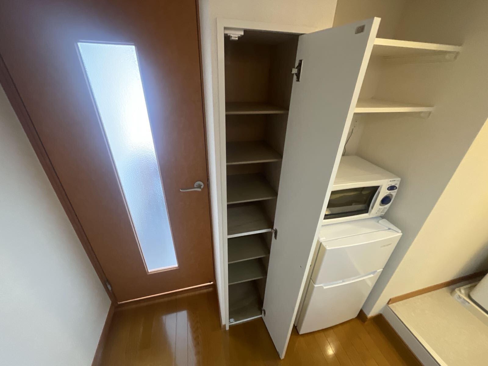 レオパレスピュア高松 写真9