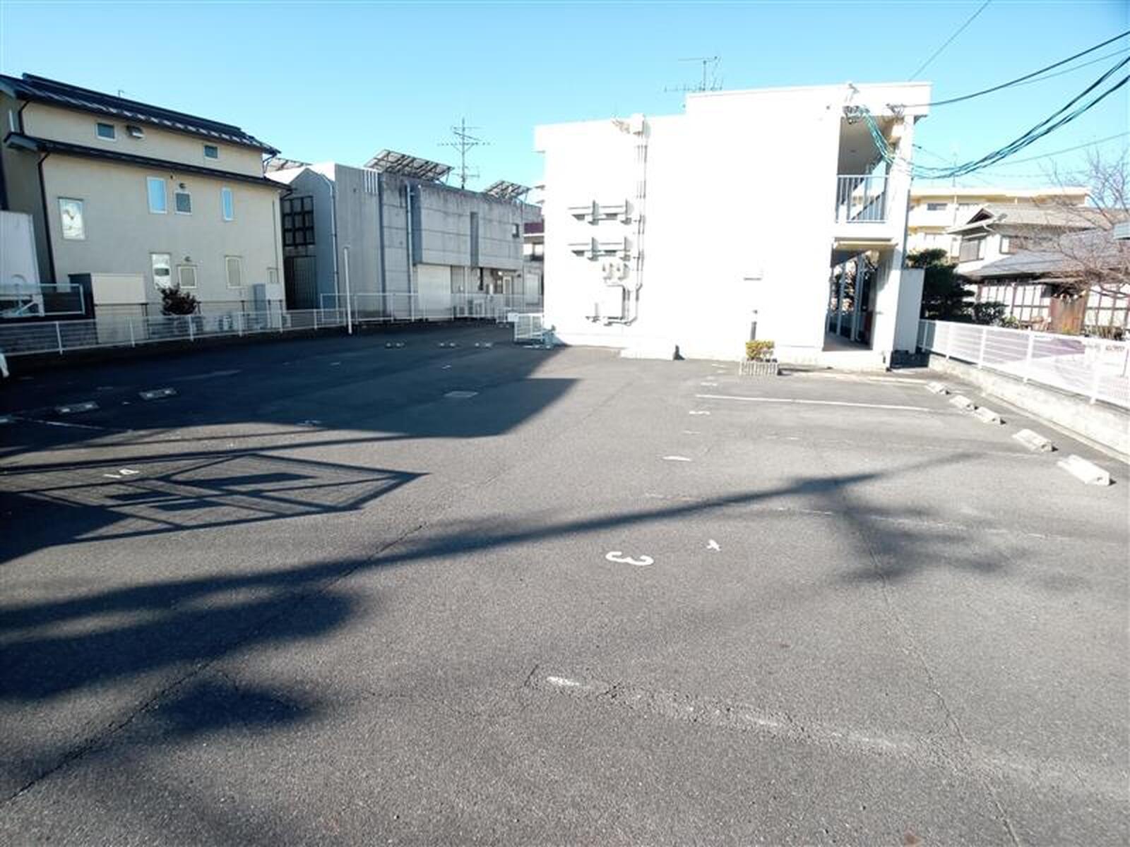 レオパレスラティエーラ１ 写真4