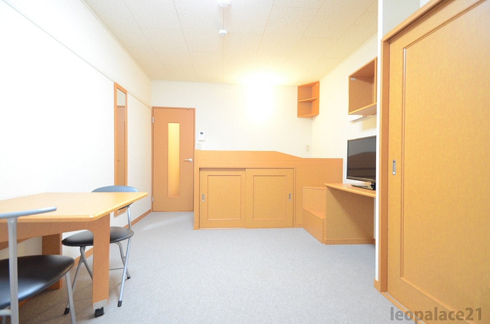 レオパレスＣＲＥＳＴ八島 写真9